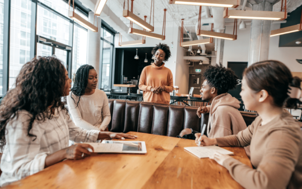 Smart leadership and raising the efficiency and performance of teamwork