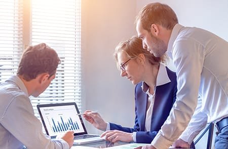 Advanced Performance Analytics & Insights for Managers