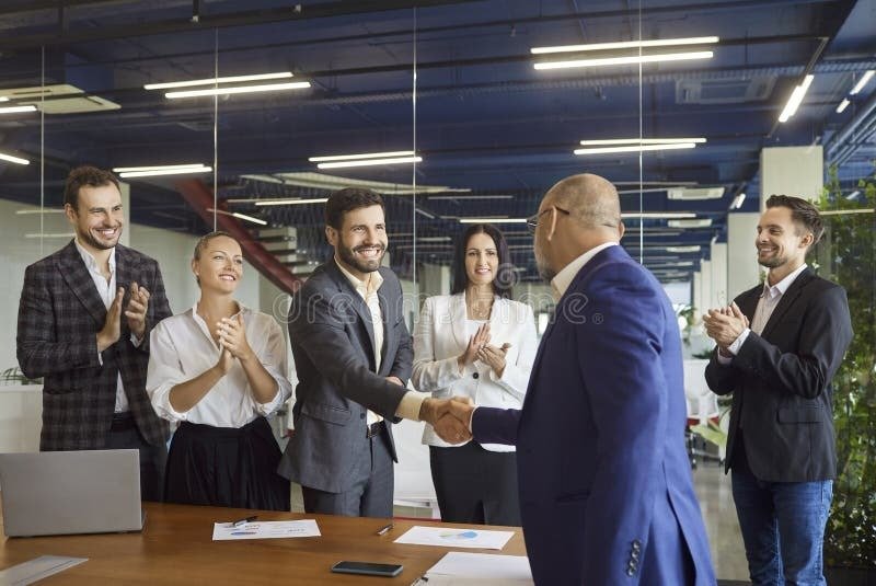 Building Outstanding Business Relationships: Modern Techniques for Results-Oriented Communication