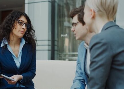 Cloud Strategy & Architecture for Managers: Landing Zones, Governance & Roadmaps