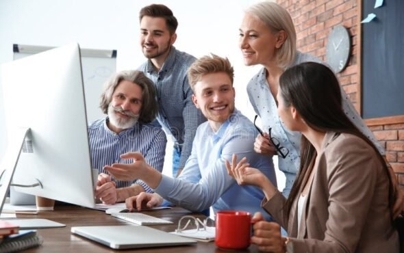 Confidence in Leadership: Effective Communication Management and Building
