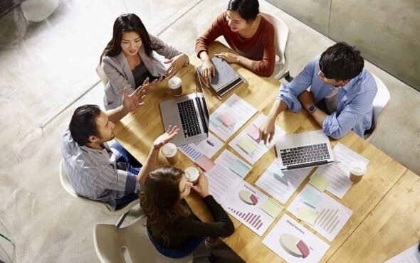 Leadership Mastery: Unleashing Your Leadership Potential Through Self-Discovery
