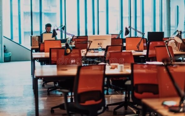 Successful Leadership for New Managers: Essential Training Course
