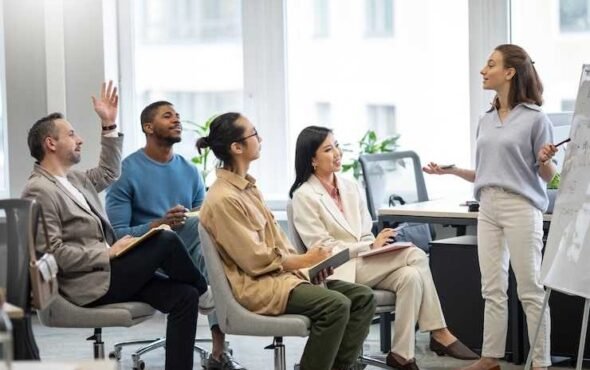 The Complete Course in Leadership & Management: Achieving Excellence in Organizational Leadership